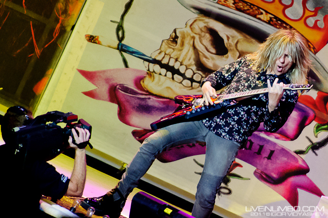 poison toronto concert photos